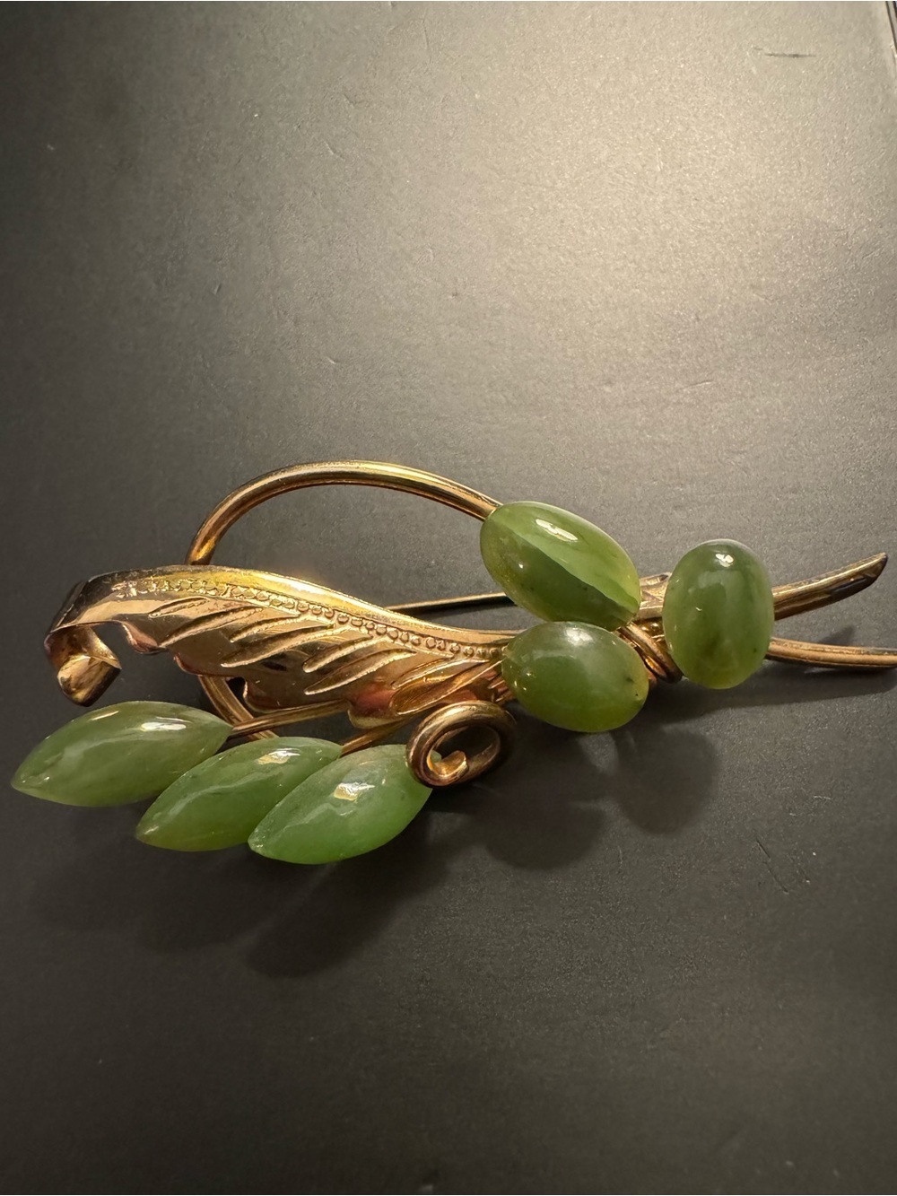 Vintage Nephrite Jade Gold Tone Botanical Bouquet Brooch 2.75”